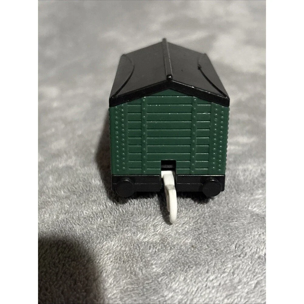 Thomas & Friends PERCY 2009 Trackmaster Train Engine Motorized Mattel And Cart